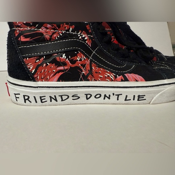 VANS Stranger Things 'Friends Don’t Lie'  Sk8-Hi Mens 7.5 /Womens 9 - Picture 5 of 9